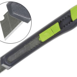 KF10632 Cúter Q-Connect cuchilla ancha negro/verde